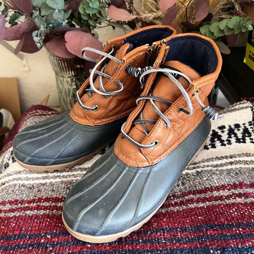 SOLD SPERRY Boots (8)